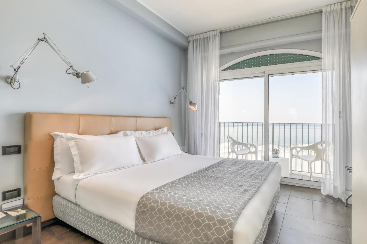 Hotel Albatros Varigotti Exterior photo